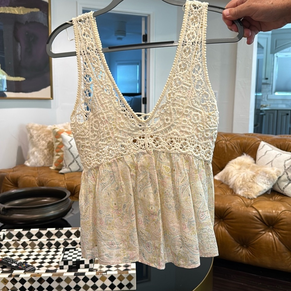 Zara XS EUC embroidered tank creamy paisley colors